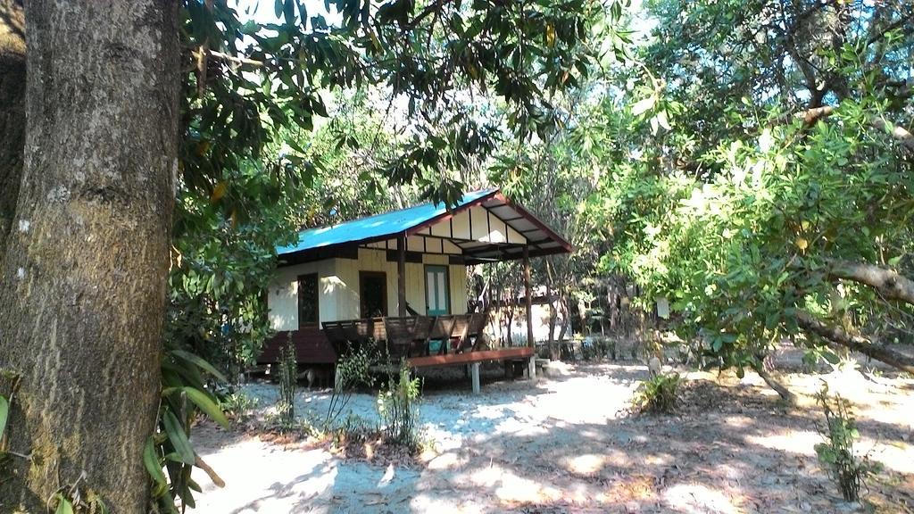 Hornbill Hut Hotel Koh Phayam Exterior foto